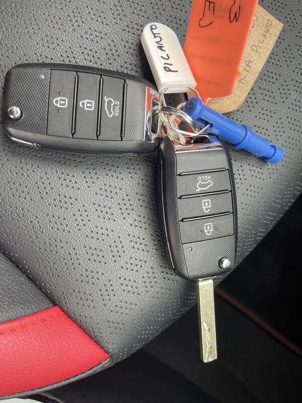 More views of Kia Picanto