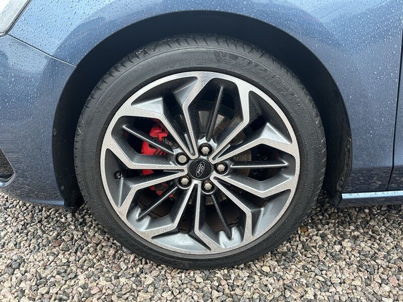 More views of Ford Focus
