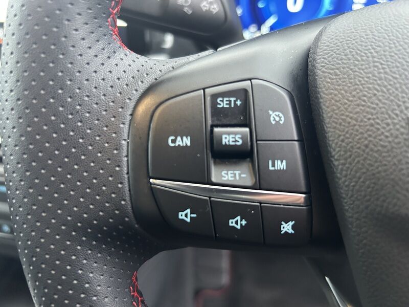 More views of Ford Focus