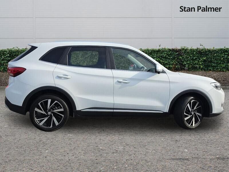 More views of MG ZS
