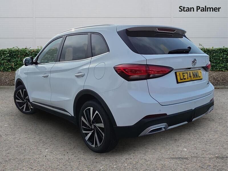 More views of MG ZS