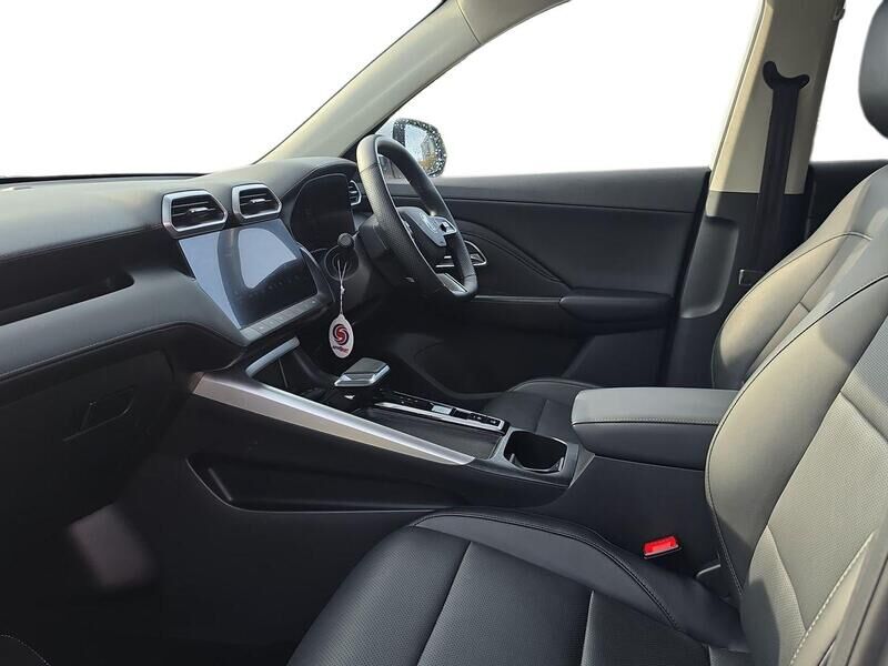 More views of MG ZS