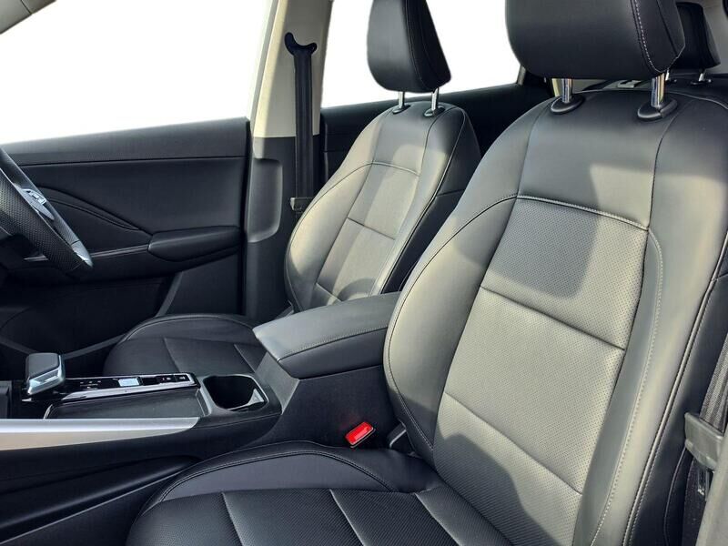 More views of MG ZS