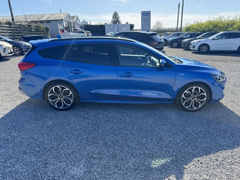 More views of Ford Focus