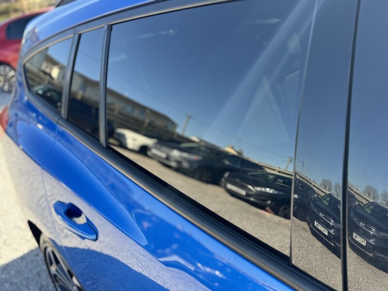 More views of Ford Focus