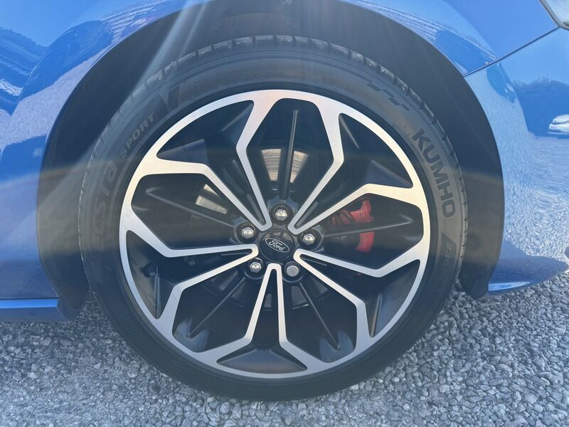 More views of Ford Focus