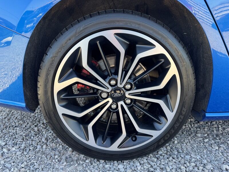 More views of Ford Focus