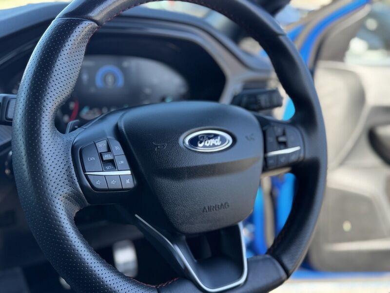 More views of Ford Focus
