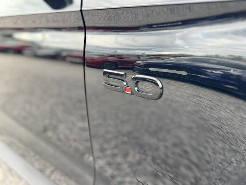 More views of Ford Mustang