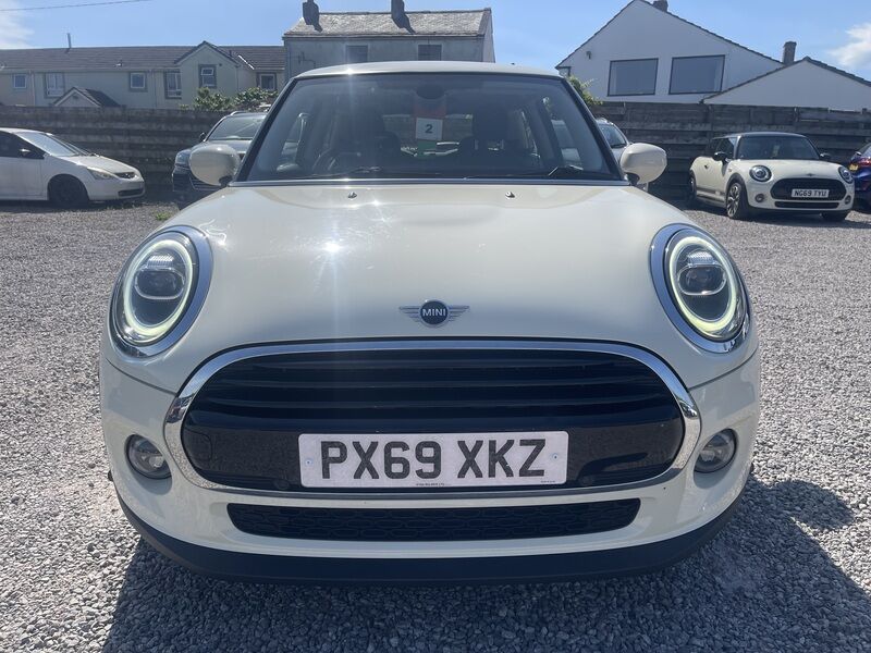 More views of MINI Hatch