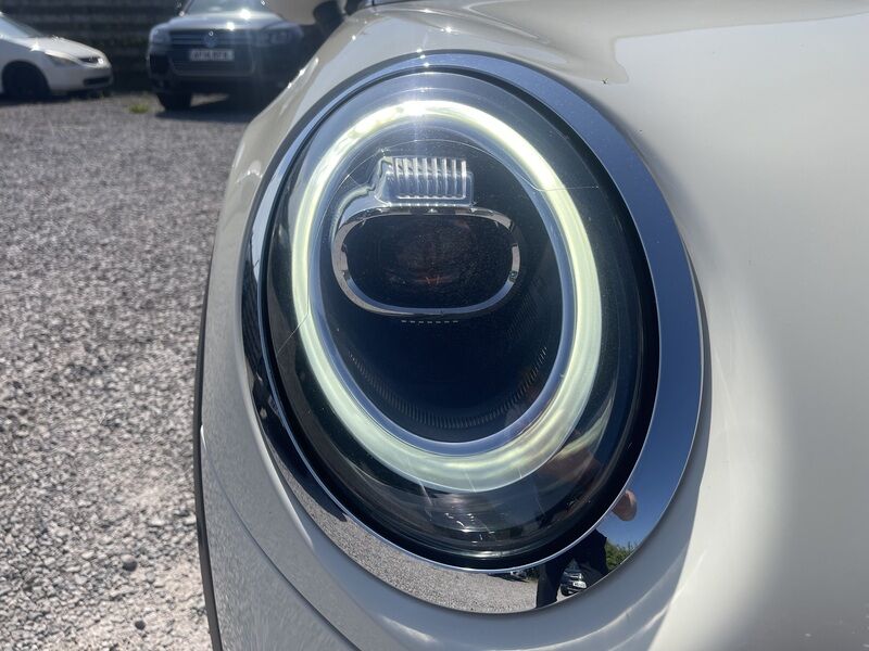 More views of MINI Hatch
