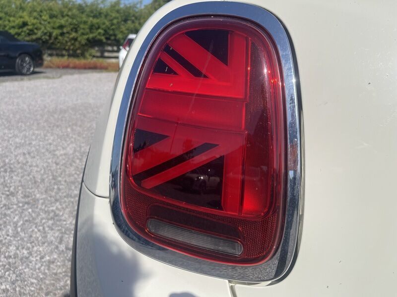 More views of MINI Hatch
