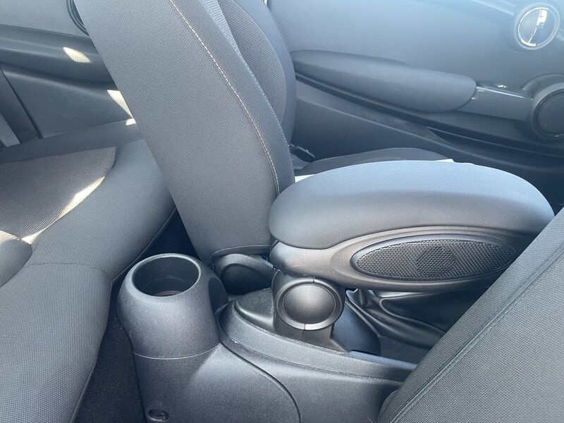 More views of MINI Hatch
