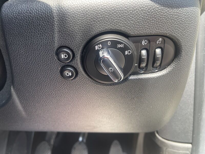 More views of MINI Hatch