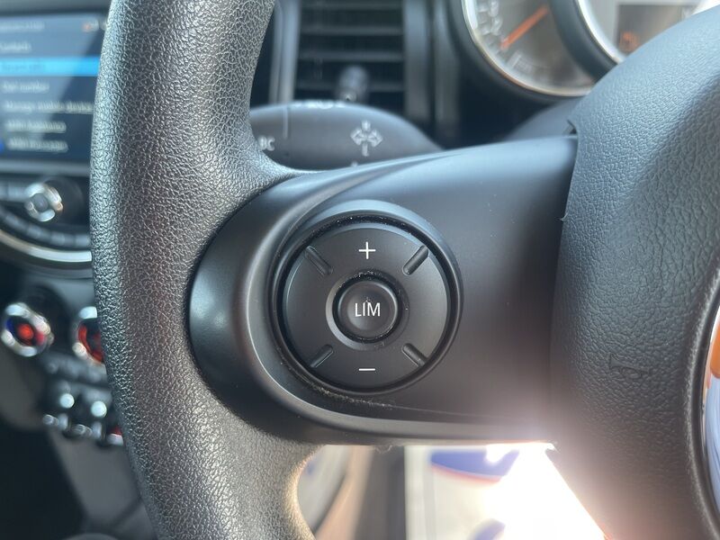 More views of MINI Hatch