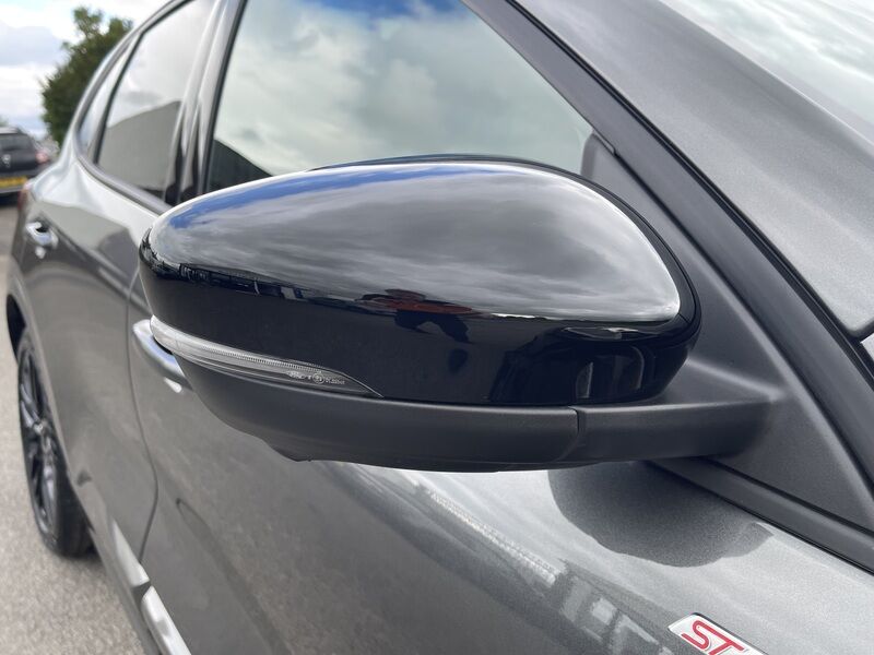 More views of Ford Kuga