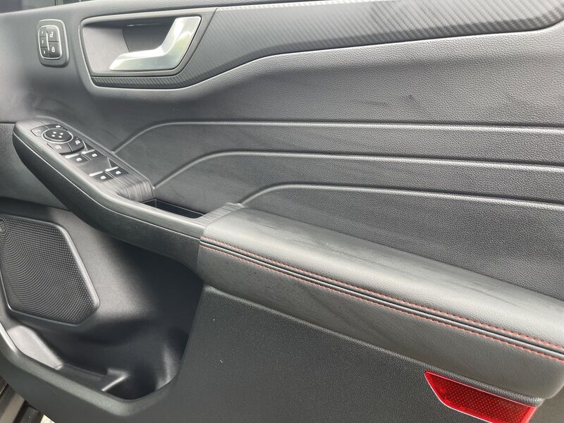 More views of Ford Kuga