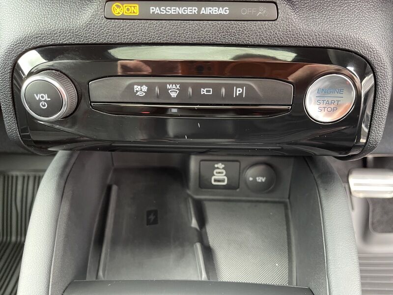 More views of Ford Kuga