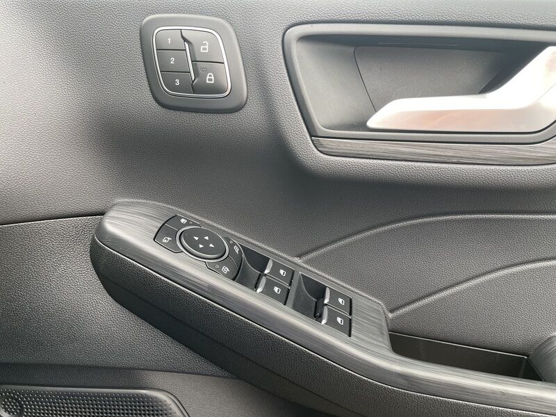 More views of Ford Kuga