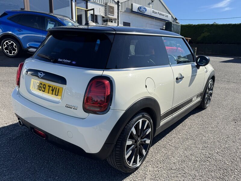 More views of MINI Hatch