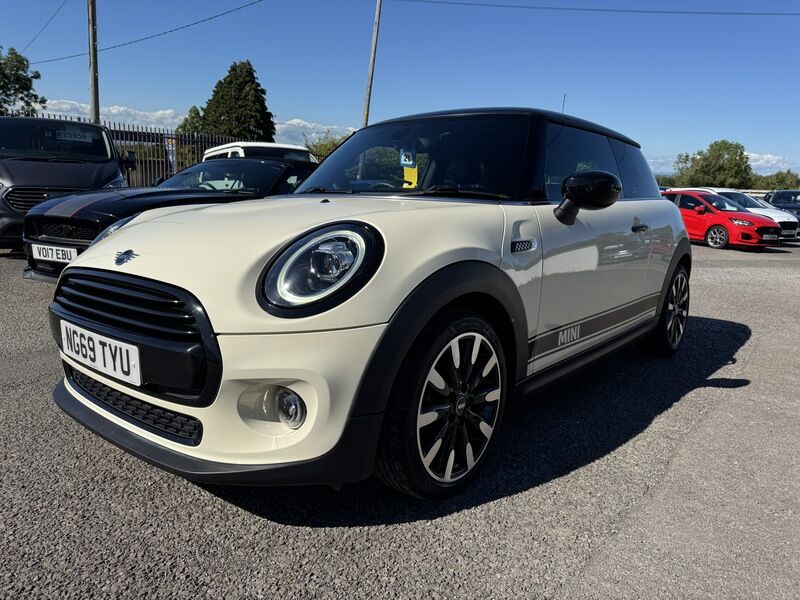 More views of MINI Hatch