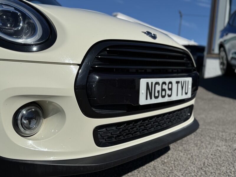 More views of MINI Hatch