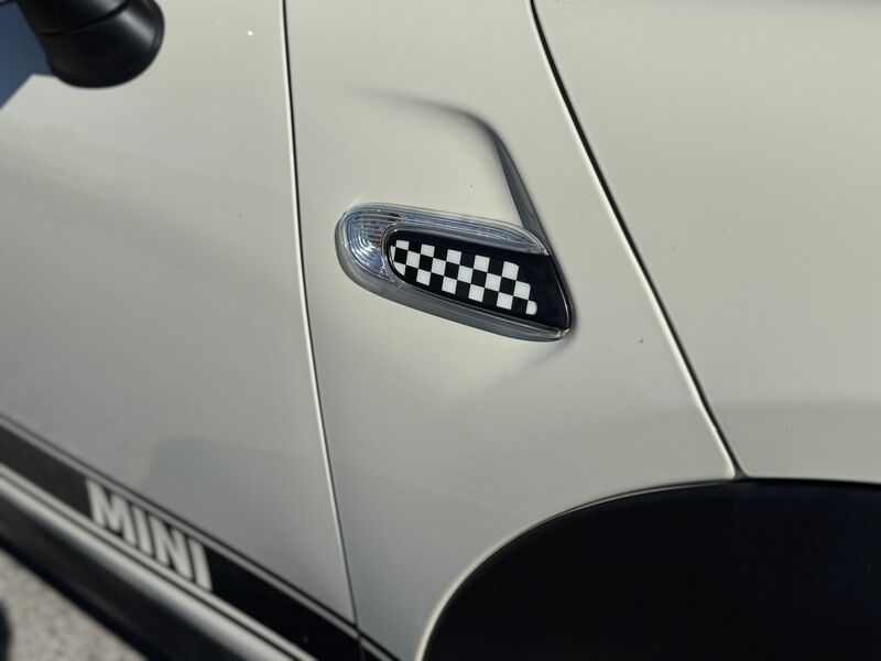 More views of MINI Hatch