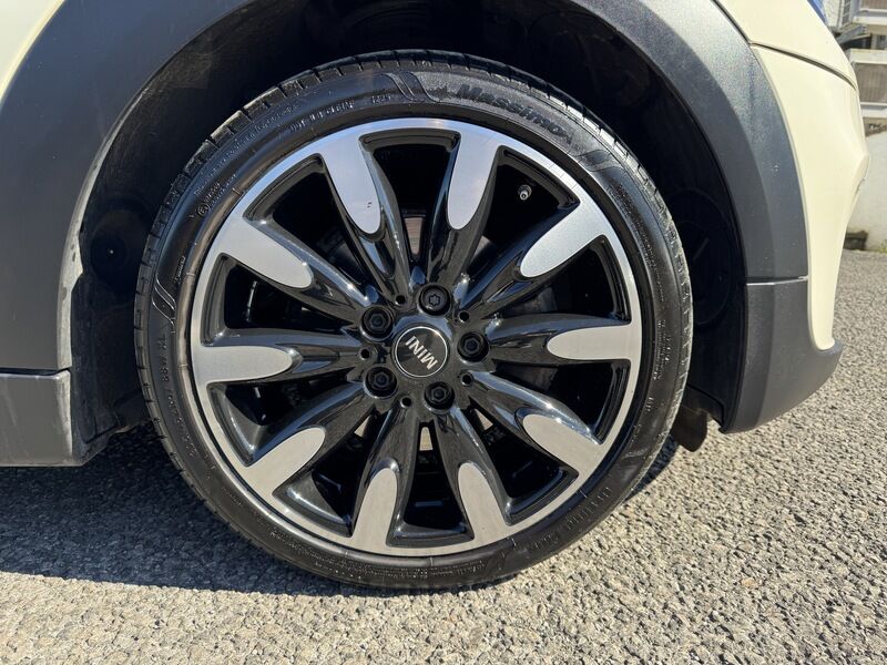 More views of MINI Hatch