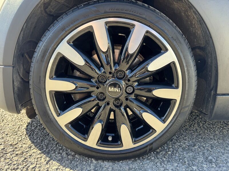 More views of MINI Hatch