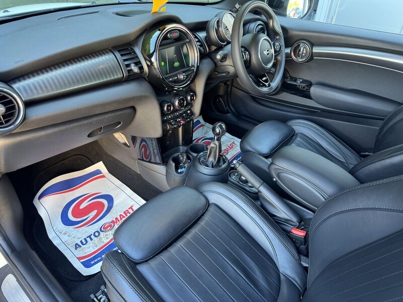 More views of MINI Hatch