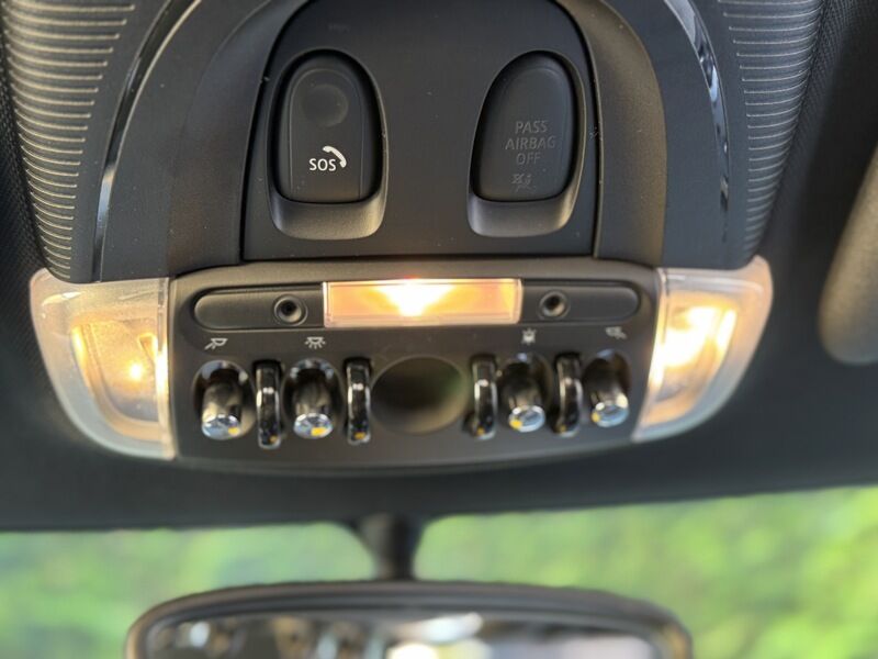 More views of MINI Hatch