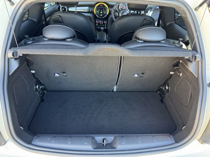 More views of MINI Hatch