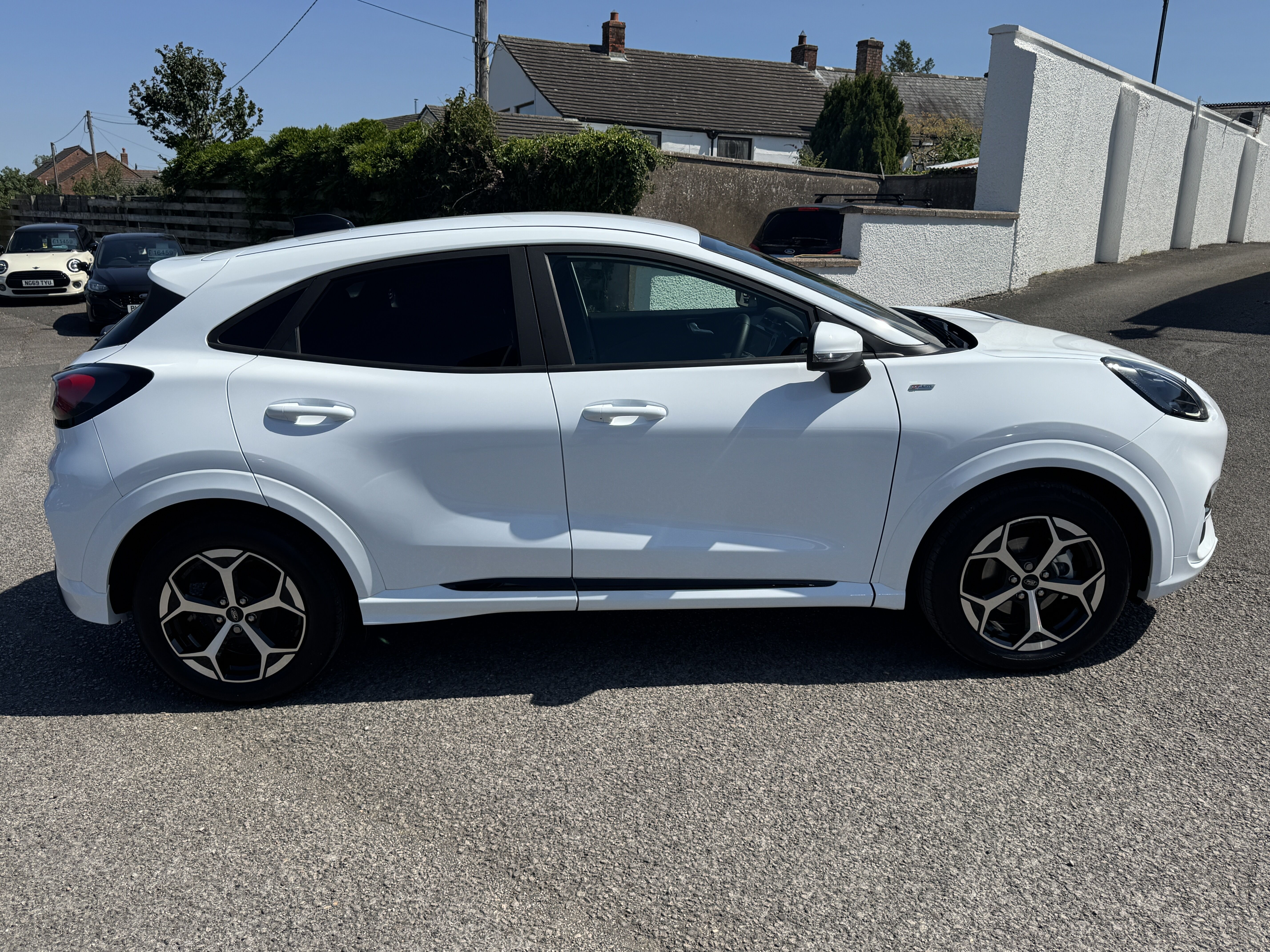 More views of Ford Puma