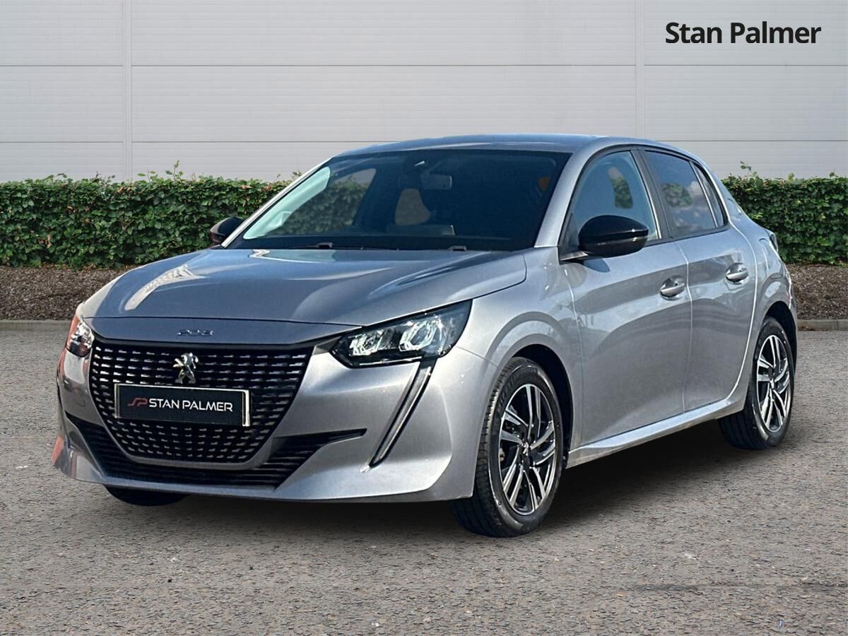 More views of Peugeot 208