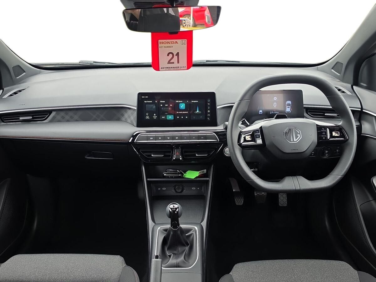 More views of MG 3