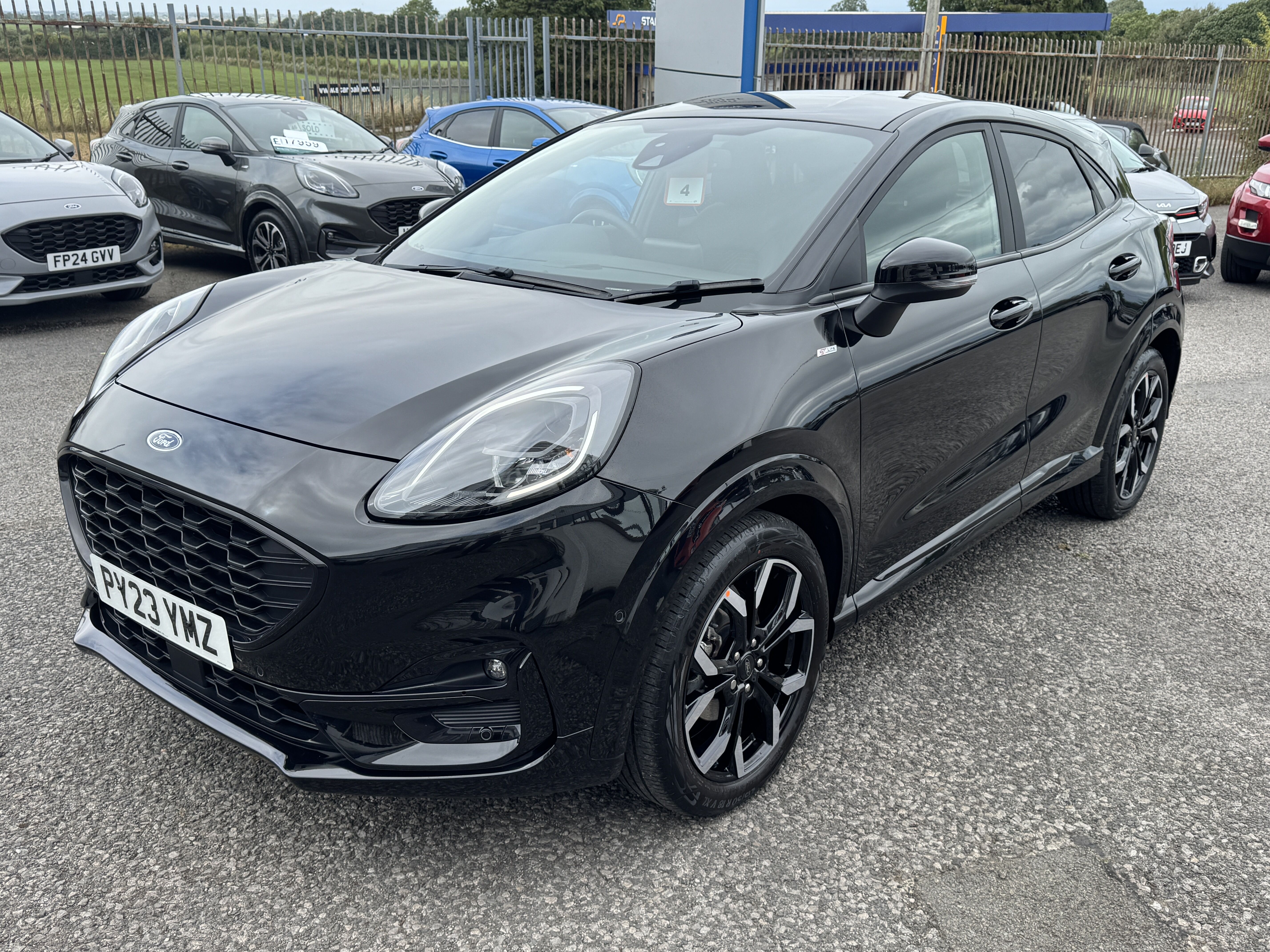 More views of Ford Puma