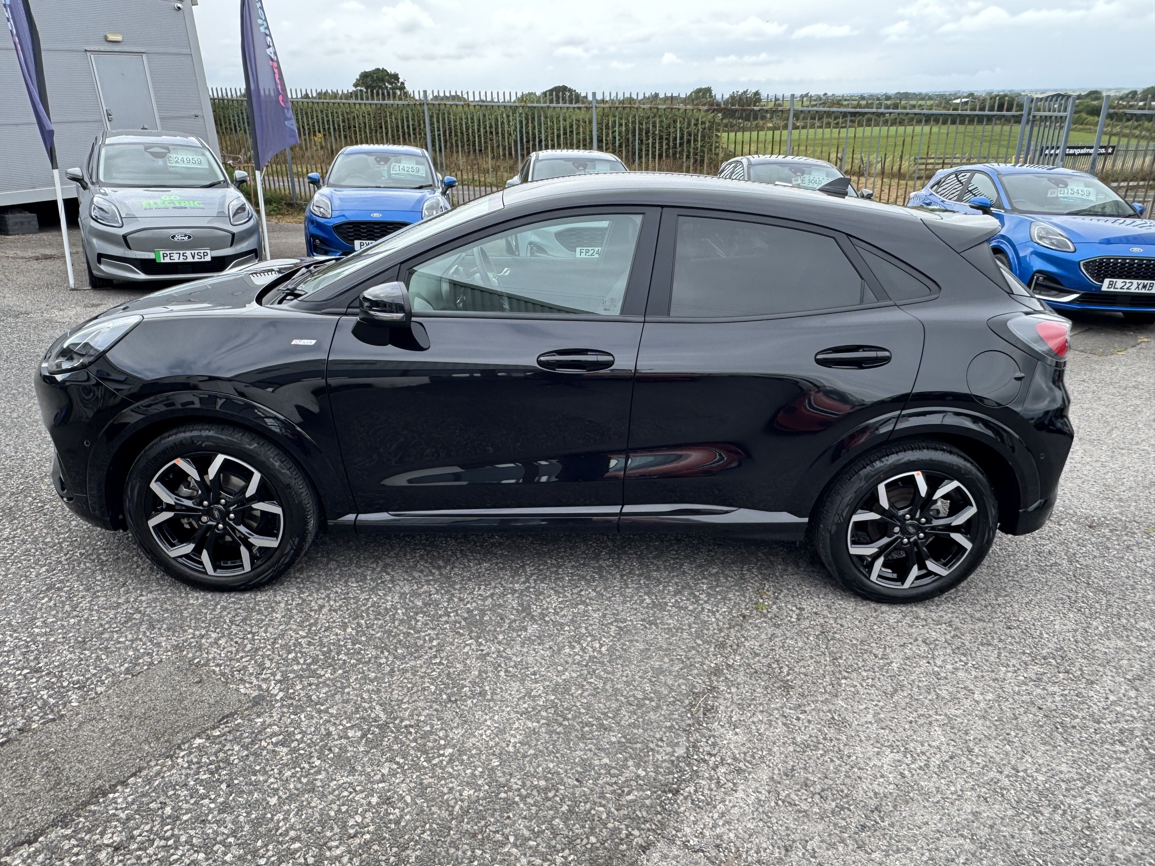 More views of Ford Puma