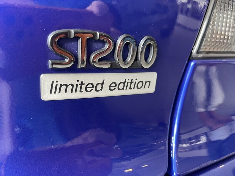 More views of Ford Mondeo