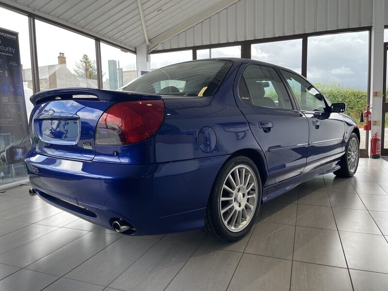 More views of Ford Mondeo