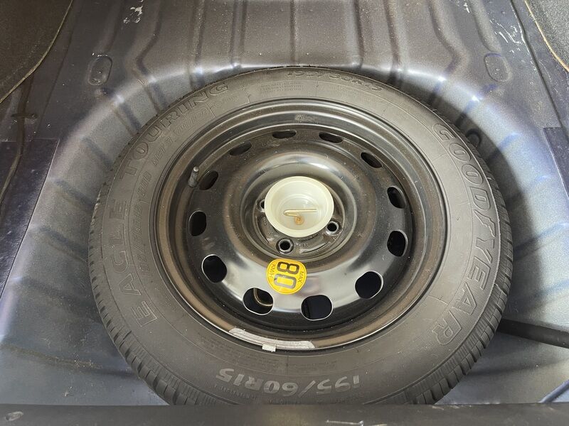 More views of Ford Mondeo