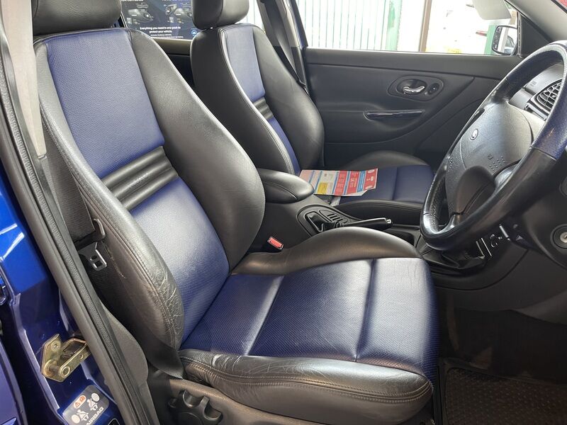 More views of Ford Mondeo