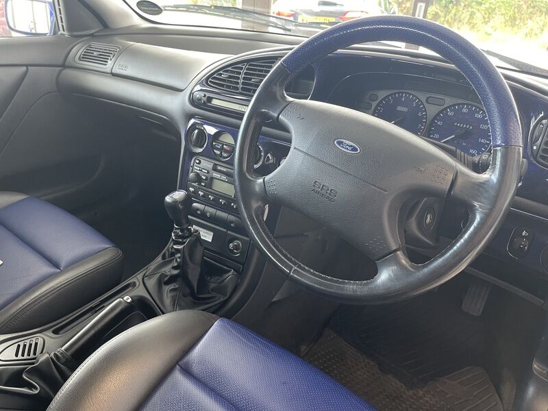 More views of Ford Mondeo