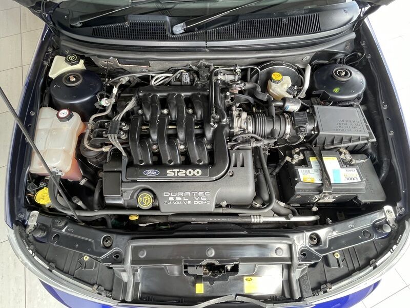 More views of Ford Mondeo
