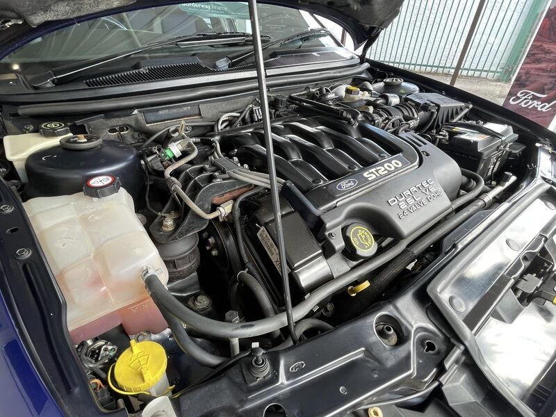 More views of Ford Mondeo