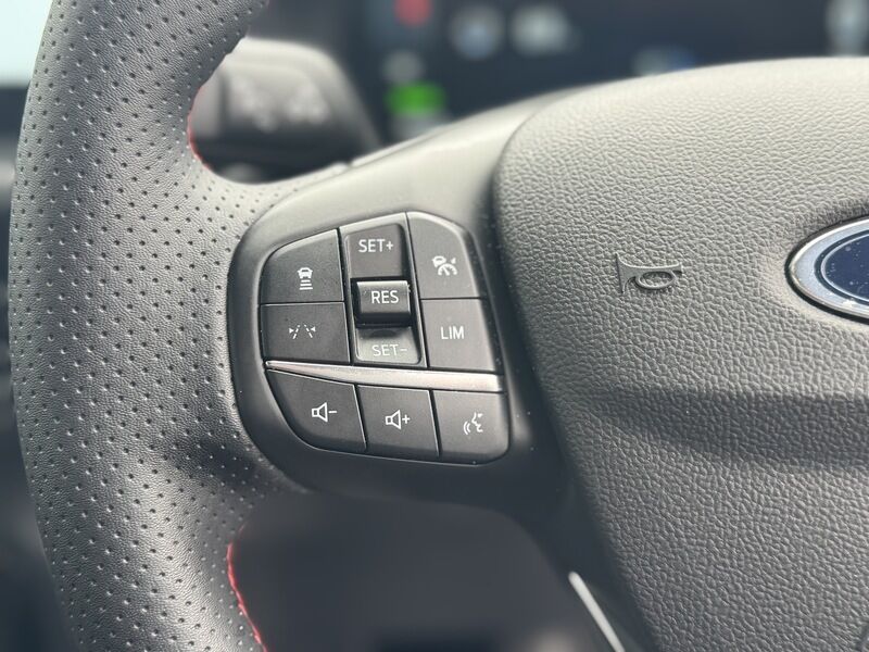 More views of Ford Kuga