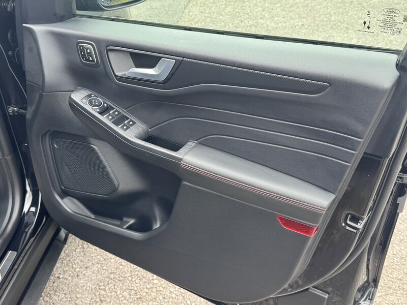 More views of Ford Kuga