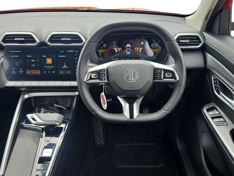 More views of MG ZS