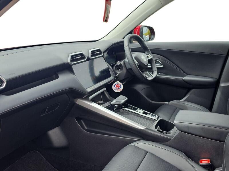 More views of MG ZS