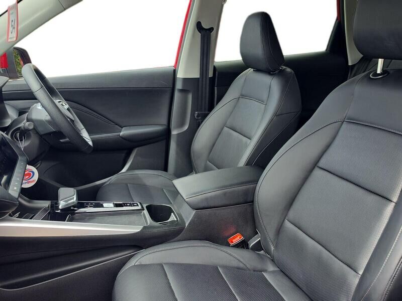 More views of MG ZS