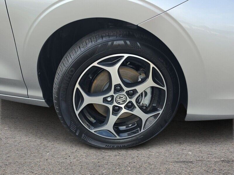 More views of MG 3